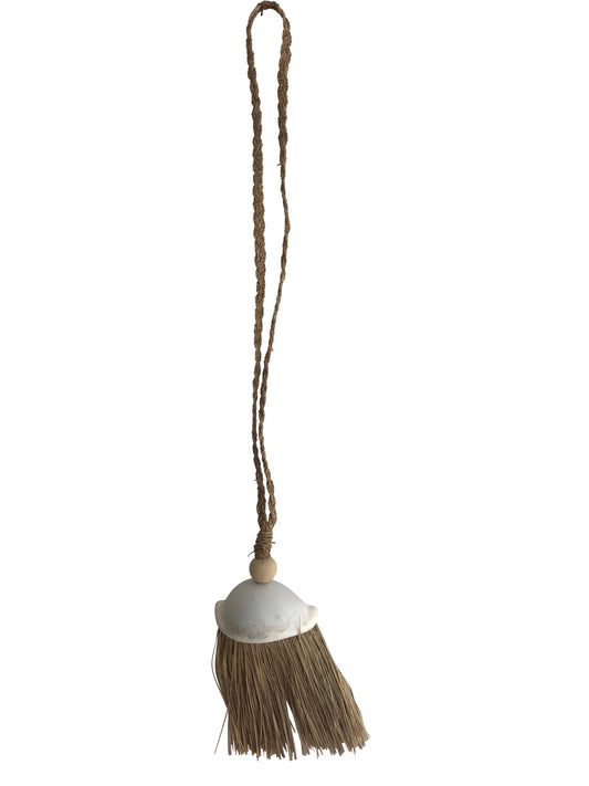 SHELL SEA HANGER